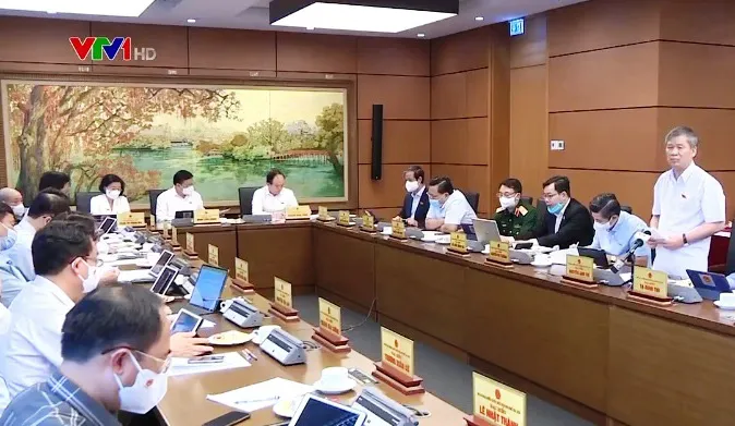 Đại biểu Quốc hội kiến nghị giải pháp phòng chống dịch COVID-19 - Ảnh 1. Đại biểu Quốc hội kiến nghị giải pháp phòng chống dịch COVID-19 - Ảnh 1.