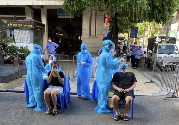 Tối 25/7, Hà Nội có thêm 7 bệnh nhân COVID-19 - Ảnh 1. Tối 25/7, Hà Nội có thêm 7 bệnh nhân COVID-19 - Ảnh 1.