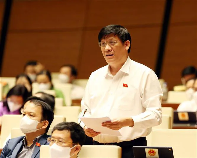Chính phủ nỗ lực thực hiện mục tiêu kép - Ảnh 2. Chính phủ nỗ lực thực hiện mục tiêu kép - Ảnh 2.