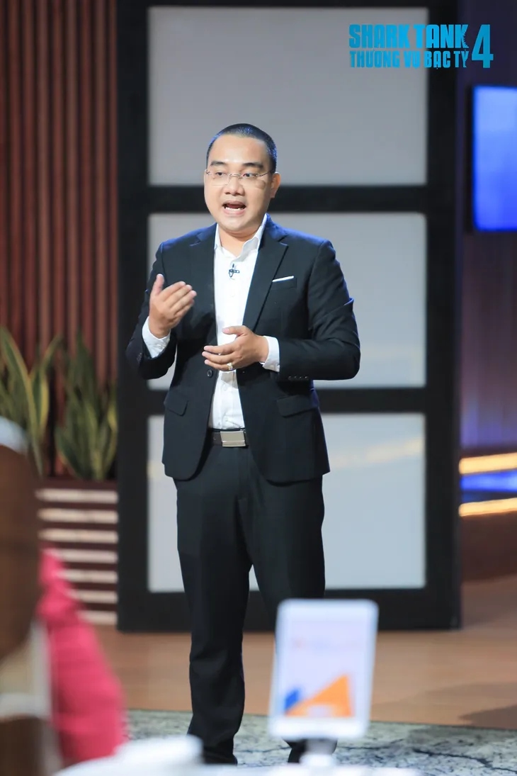 Shark Tank Việt Nam: 4 cá mập rời bể, Shark Hưng vẫn quyết đầu tư vào phần mềm cho ngành hàng hải - Ảnh 3. Shark Tank Việt Nam: 4 cá mập rời bể, Shark Hưng vẫn quyết đầu tư vào phần mềm cho ngành hàng hải - Ảnh 3.