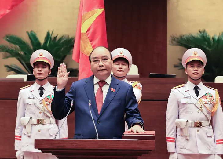 Ông Nguyễn Xuân Phúc tái đắc cử Chủ tịch nước nhiệm kỳ 2021 - 2026 - Ảnh 2. Ông Nguyễn Xuân Phúc tái đắc cử Chủ tịch nước nhiệm kỳ 2021 - 2026 - Ảnh 2.