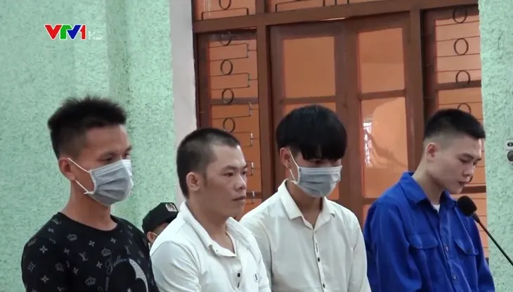 Tuyên án tù 4 đối tượng tổ chức đưa người khác xuất cảnh trái phép - Ảnh 2. Tuyên án tù 4 đối tượng tổ chức đưa người khác xuất cảnh trái phép - Ảnh 2.