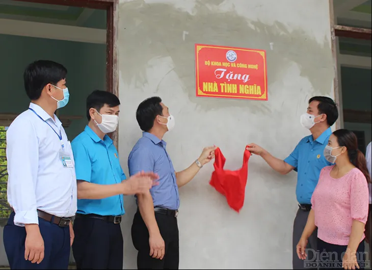 Bộ Khoa học và Công nghệ bàn giao nhà tình nghĩa tại Quảng Bình và Quảng Trị - Ảnh 1. Bộ Khoa học và Công nghệ bàn giao nhà tình nghĩa tại Quảng Bình và Quảng Trị - Ảnh 1.