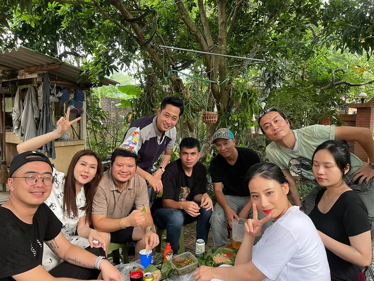 Hương Giang tiếc vì quay phim ròng rã 6 tháng, Mùa hoa tìm lại kết thúc trong chớp mắt - Ảnh 11. Hương Giang tiếc vì quay phim ròng rã 6 tháng, Mùa hoa tìm lại kết thúc trong chớp mắt - Ảnh 11.