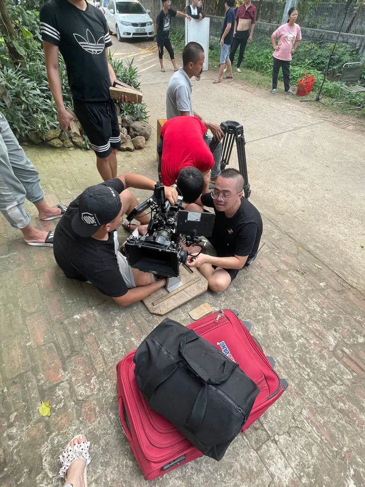 Hương Giang tiếc vì quay phim ròng rã 6 tháng, Mùa hoa tìm lại kết thúc trong chớp mắt - Ảnh 13. Hương Giang tiếc vì quay phim ròng rã 6 tháng, Mùa hoa tìm lại kết thúc trong chớp mắt - Ảnh 13.