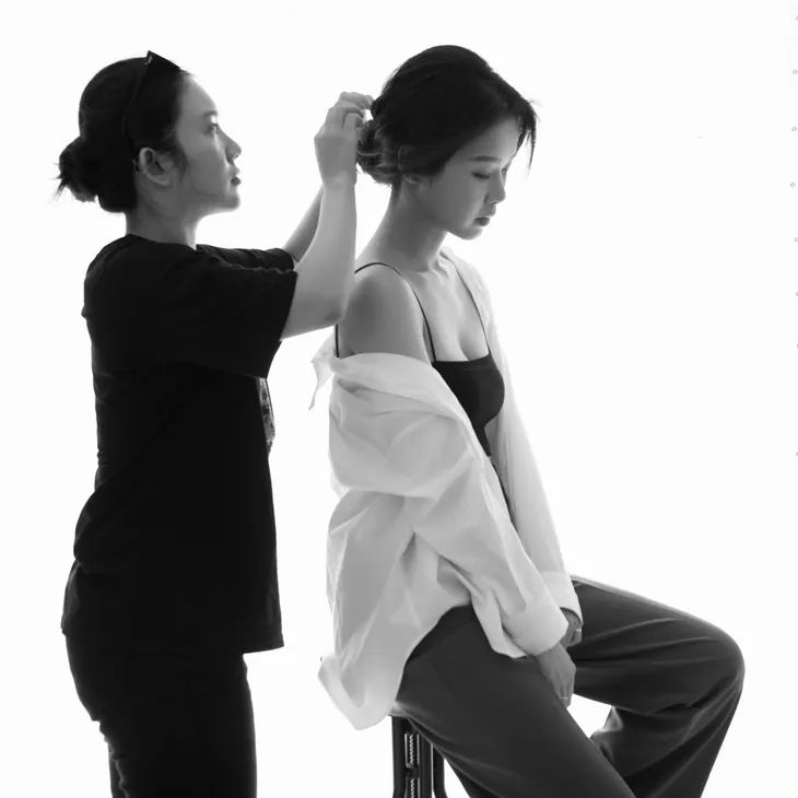Khó nhận ra BTV Minh Hằng trong loạt ảnh mới - Ảnh 3. Khó nhận ra BTV Minh Hằng trong loạt ảnh mới - Ảnh 3.