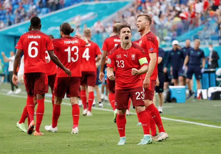 Trước bán kết UEFA EURO 2020, đi tìm những đội bóng ấn tượng nhất - Ảnh 2. Trước bán kết UEFA EURO 2020, đi tìm những đội bóng ấn tượng nhất - Ảnh 2.