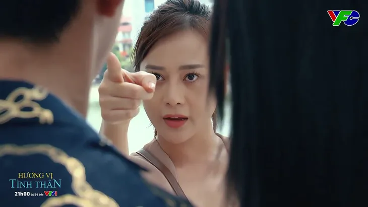 Hương vị tình thân phần 2 - Tập 3: Biết Thiên Nga bày trò mèo, Nam dằn mặt đến nơi đến chốn - Ảnh 1. Hương vị tình thân phần 2 - Tập 3: Biết Thiên Nga bày trò mèo, Nam dằn mặt đến nơi đến chốn - Ảnh 1.