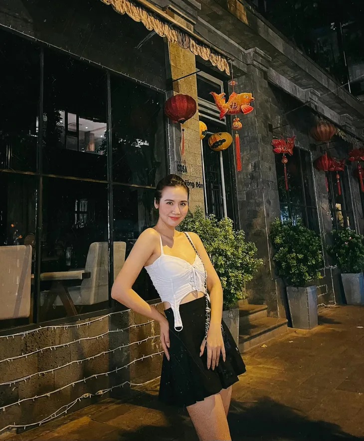 Diễn viên Việt tuần qua: Phương Oanh đổi tóc dài cực xinh, Thu Hoài lại quay về tóc ngắn - Ảnh 19. Diễn viên Việt tuần qua: Phương Oanh đổi tóc dài cực xinh, Thu Hoài lại quay về tóc ngắn - Ảnh 19.