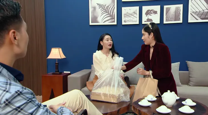 Hương vị tình thân - Tập 55: Ai sẽ cứu Nam (Phương Oanh) thoát chết? - Ảnh 3. Hương vị tình thân - Tập 55: Ai sẽ cứu Nam (Phương Oanh) thoát chết? - Ảnh 3.
