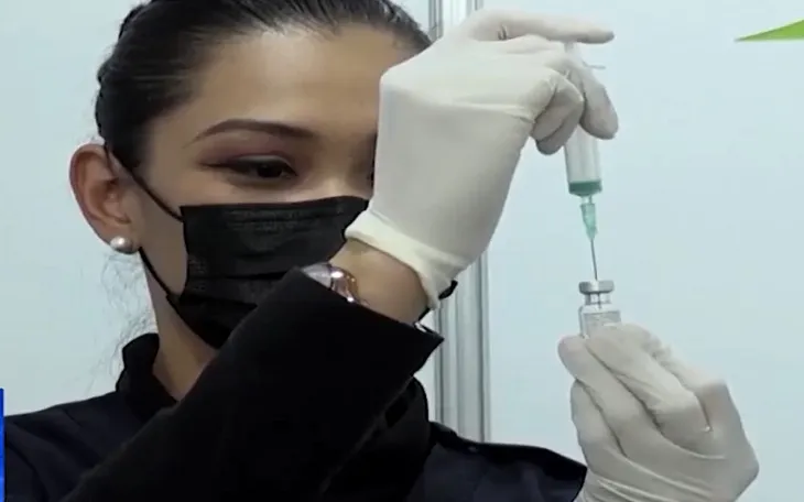 Israel, UAE dẫn đầu thế giới về tỷ lệ tiêm vaccine - Ảnh 1. Israel, UAE dẫn đầu thế giới về tỷ lệ tiêm vaccine - Ảnh 1.