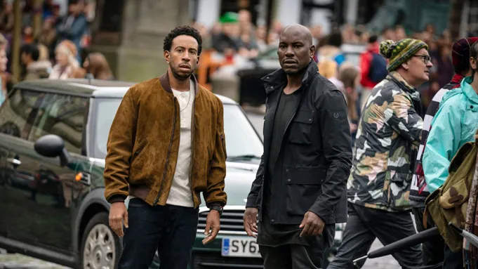 Fast and Furious thu về 500 triệu USD trên toàn cầu - phim ăn khách nhất mùa dịch - Ảnh 1. Fast and Furious thu về 500 triệu USD trên toàn cầu - phim ăn khách nhất mùa dịch - Ảnh 1.