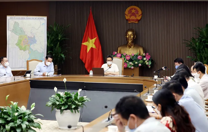 Phó Thủ tướng Vũ Đức Đam: TP Hồ Chí Minh cần có giải pháp mạnh mẽ hơn để sớm chấm dứt dịch COVID-19 - Ảnh 1. Phó Thủ tướng Vũ Đức Đam: TP Hồ Chí Minh cần có giải pháp mạnh mẽ hơn để sớm chấm dứt dịch COVID-19 - Ảnh 1.