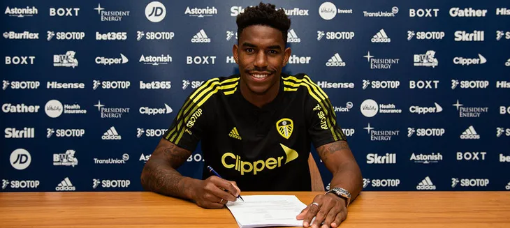 Barcelona chấp nhận bán lỗ Junior Firpo - Ảnh 1. Barcelona chấp nhận bán lỗ Junior Firpo - Ảnh 1.