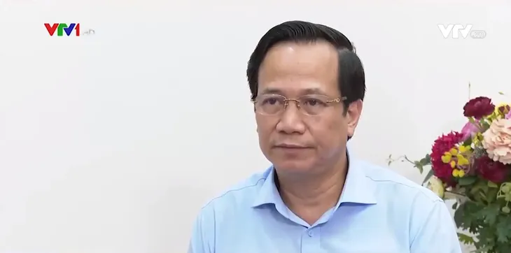 Giải ngân gói hỗ trợ người bị ảnh hưởng do COVID-19 - Ảnh 1. Giải ngân gói hỗ trợ người bị ảnh hưởng do COVID-19 - Ảnh 1.