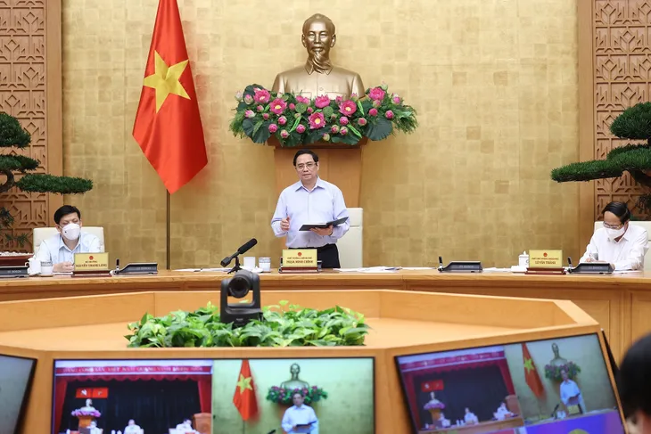 Thủ tướng: Thực hiện Chỉ thị 16 với TP Hồ Chí Minh là quyết định khó khăn nhưng cần thiết - Ảnh 2. Thủ tướng: Thực hiện Chỉ thị 16 với TP Hồ Chí Minh là quyết định khó khăn nhưng cần thiết - Ảnh 2.
