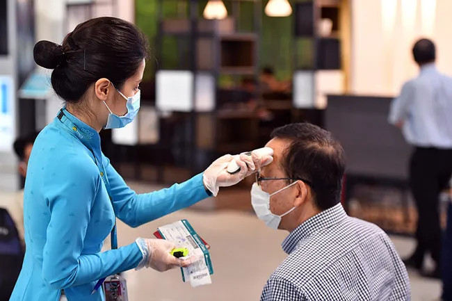 Giới hạn lượng hành khách bay đến TP Hồ Chí Minh trong 15 ngày - Ảnh 1. Giới hạn lượng hành khách bay đến TP Hồ Chí Minh trong 15 ngày - Ảnh 1.