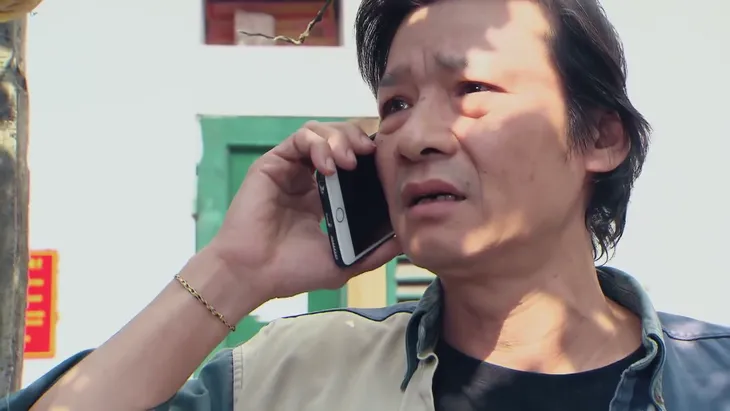 Hương vị tình thân - Tập 59: Biết Nam đi công tác riêng với Long, ông Sinh lo đứng lo ngồi - Ảnh 4. Hương vị tình thân - Tập 59: Biết Nam đi công tác riêng với Long, ông Sinh lo đứng lo ngồi - Ảnh 4.