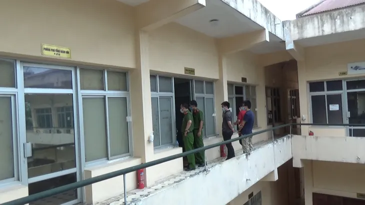 Bắt tạm giam Tổng Giám đốc Công ty Công viên Cây xanh Hà Nội và 6 đồng phạm - Ảnh 2. Bắt tạm giam Tổng Giám đốc Công ty Công viên Cây xanh Hà Nội và 6 đồng phạm - Ảnh 2.