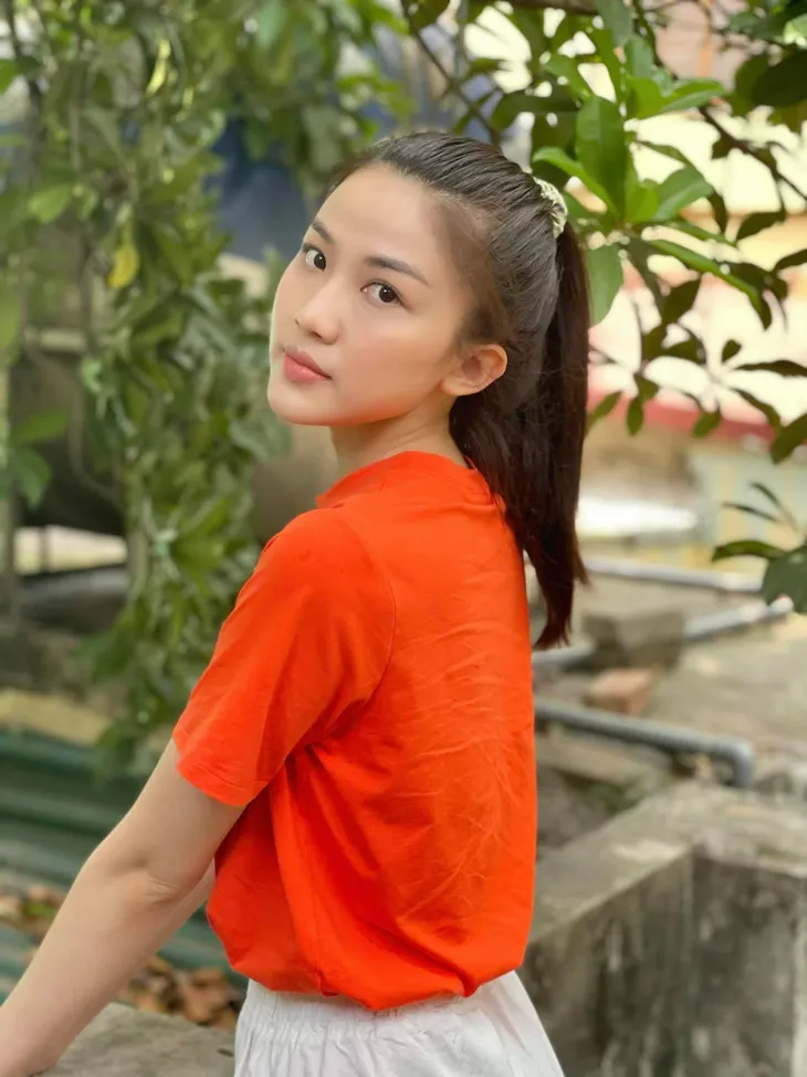 Lương Thanh lấy lòng khán giả sau vai tiểu tam giật chồng đáng ghét - Ảnh 5. Lương Thanh lấy lòng khán giả sau vai tiểu tam giật chồng đáng ghét - Ảnh 5.