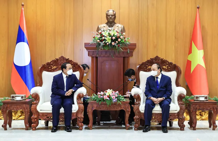 Chủ tịch nước tiếp kiến các Phó Chủ tịch nước Lào - Ảnh 1. Chủ tịch nước tiếp kiến các Phó Chủ tịch nước Lào - Ảnh 1.
