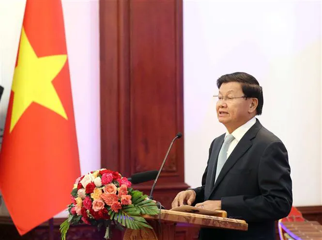Củng cố tình hữu nghị vĩ đại Việt - Lào để cùng chia sẻ một tương lai chung - Ảnh 2. Củng cố tình hữu nghị vĩ đại Việt - Lào để cùng chia sẻ một tương lai chung - Ảnh 2.
