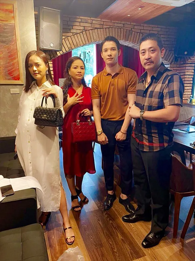 Hương vị tình thân: Thy lộ ảnh mang bầu lần 2 - Ảnh 1. Hương vị tình thân: Thy lộ ảnh mang bầu lần 2 - Ảnh 1.