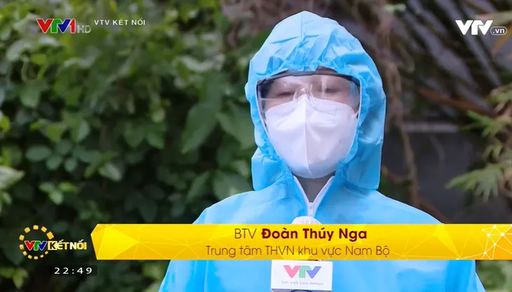 Khó khăn khi tác nghiệp trong mùa dịch của phóng viên VTV khu vực Nam Bộ - Ảnh 3. Khó khăn khi tác nghiệp trong mùa dịch của phóng viên VTV khu vực Nam Bộ - Ảnh 3.