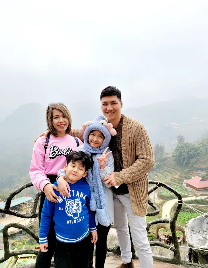 Mạnh Trường đáp trả gay gắt khi vợ bị chê nhan sắc - Ảnh 3. Mạnh Trường đáp trả gay gắt khi vợ bị chê nhan sắc - Ảnh 3.
