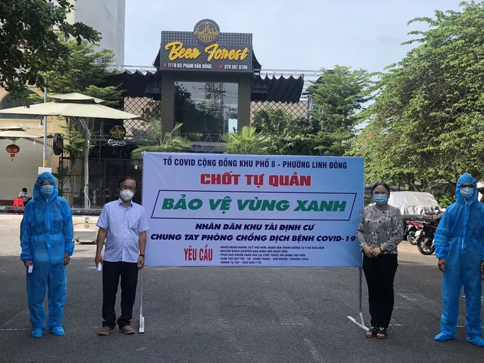 TP Thủ Đức cô lập vùng đỏ, mở rộng vùng xanh, không để COVID-19 xâm nhập trở lại - Ảnh 1. TP Thủ Đức cô lập vùng đỏ, mở rộng vùng xanh, không để COVID-19 xâm nhập trở lại - Ảnh 1.