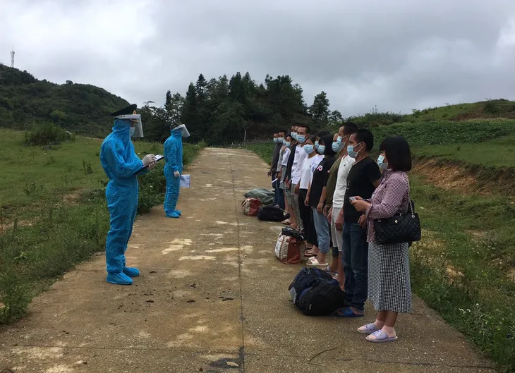 Liên tục phát hiện người nhập cảnh trái phép ở Hà Giang - Ảnh 3. Liên tục phát hiện người nhập cảnh trái phép ở Hà Giang - Ảnh 3.