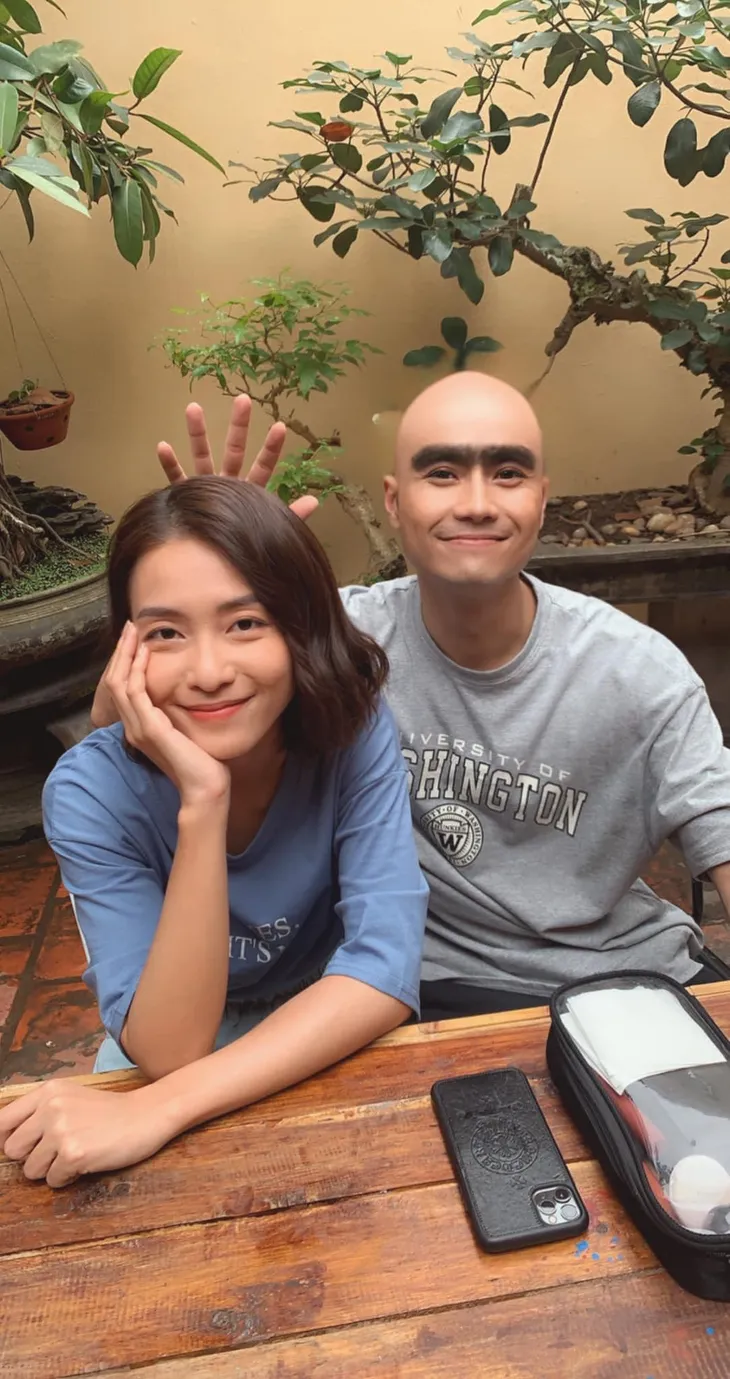 Hậu trường vui nhộn trong xóm trọ của 11 tháng 5 ngày - Ảnh 5. Hậu trường vui nhộn trong xóm trọ của 11 tháng 5 ngày - Ảnh 5.