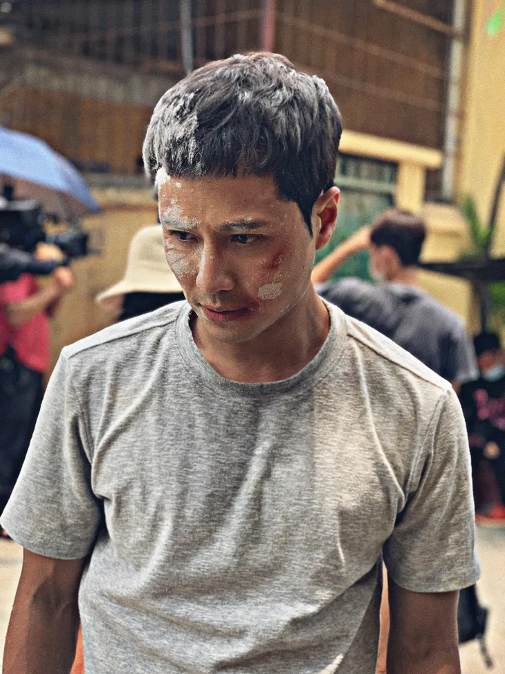Hậu trường vui nhộn trong xóm trọ của 11 tháng 5 ngày - Ảnh 8. Hậu trường vui nhộn trong xóm trọ của 11 tháng 5 ngày - Ảnh 8.