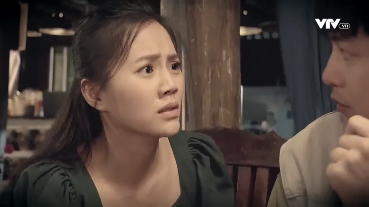 Hương vị tình thân phần 2: Chiến chó minh oan cho ông Sinh tội giết người? - Ảnh 8. Hương vị tình thân phần 2: Chiến chó minh oan cho ông Sinh tội giết người? - Ảnh 8.