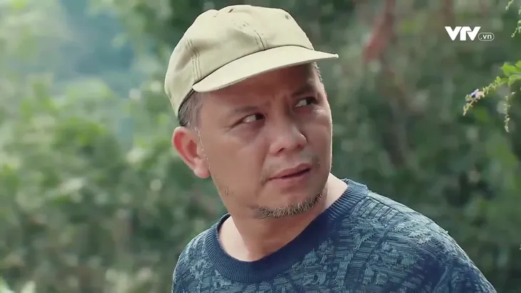 Hương vị tình thân phần 2: Chiến chó minh oan cho ông Sinh tội giết người? - Ảnh 15. Hương vị tình thân phần 2: Chiến chó minh oan cho ông Sinh tội giết người? - Ảnh 15.