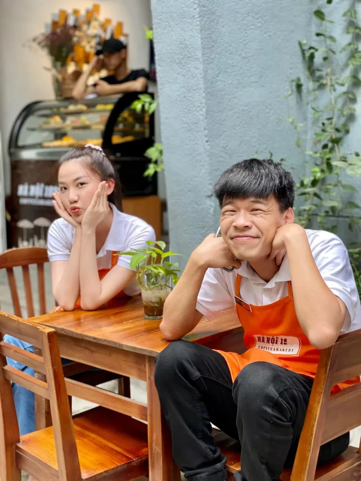 Diễn viên Việt tuần qua: Đình Tú vào bếp làm bánh Trung thu, Hồng Đăng khoe tóc bờm sư tử - Ảnh 2. Diễn viên Việt tuần qua: Đình Tú vào bếp làm bánh Trung thu, Hồng Đăng khoe tóc bờm sư tử - Ảnh 2.