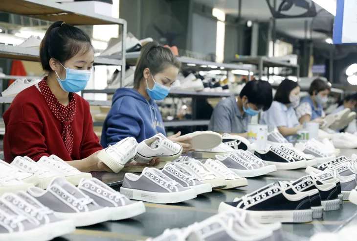 Sản xuất chậm do dịch bệnh, doanh nghiệp nguy cơ mất đơn hàng - Ảnh 1. Sản xuất chậm do dịch bệnh, doanh nghiệp nguy cơ mất đơn hàng - Ảnh 1.