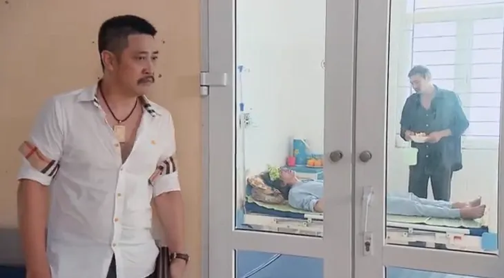 Hương vị tình thân phần 2 - Tập 17: Nam phát hiện bà Bích có sổ tiết kiệm 500 triệu đồng - Ảnh 5. Hương vị tình thân phần 2 - Tập 17: Nam phát hiện bà Bích có sổ tiết kiệm 500 triệu đồng - Ảnh 5.