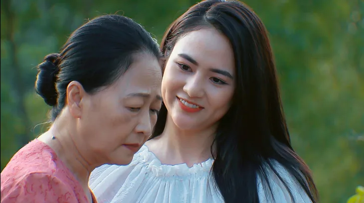 Hương vị tình thân - Tập 4 phần 2: Nam phát hiện ra bà Dần bị chuốc thuốc mê - Ảnh 1. Hương vị tình thân - Tập 4 phần 2: Nam phát hiện ra bà Dần bị chuốc thuốc mê - Ảnh 1.