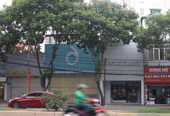Cầm cự trong mùa COVID-19: Quán phở, shop quần áo chuyển sang bán rau - Ảnh 4. Cầm cự trong mùa COVID-19: Quán phở, shop quần áo chuyển sang bán rau - Ảnh 4.