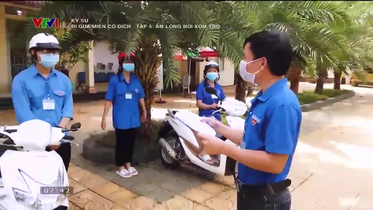 Ấm lòng những câu chuyện tình người cảm động nơi xóm trọ giữa tâm dịch - Ảnh 4. Ấm lòng những câu chuyện tình người cảm động nơi xóm trọ giữa tâm dịch - Ảnh 4.
