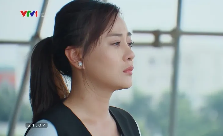 Hương vị tình thân phần 2 - Tập 18: Nam mắc bẫy chiêu cũ rích, lần này Long có cả trâu lẫn nghé? - Ảnh 1. Hương vị tình thân phần 2 - Tập 18: Nam mắc bẫy chiêu cũ rích, lần này Long có cả trâu lẫn nghé? - Ảnh 1.