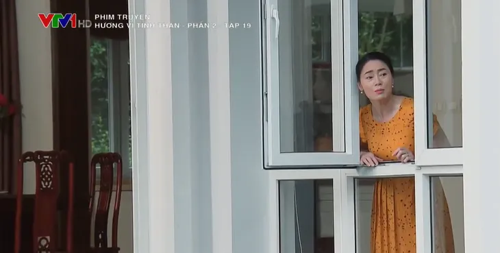 Hương vị tình thân phần 2 - Tập 19: Thy được mẹ chồng lôi vào cuộc chia rẽ chuyện tình Long và Nam - Ảnh 8. Hương vị tình thân phần 2 - Tập 19: Thy được mẹ chồng lôi vào cuộc chia rẽ chuyện tình Long và Nam - Ảnh 8.
