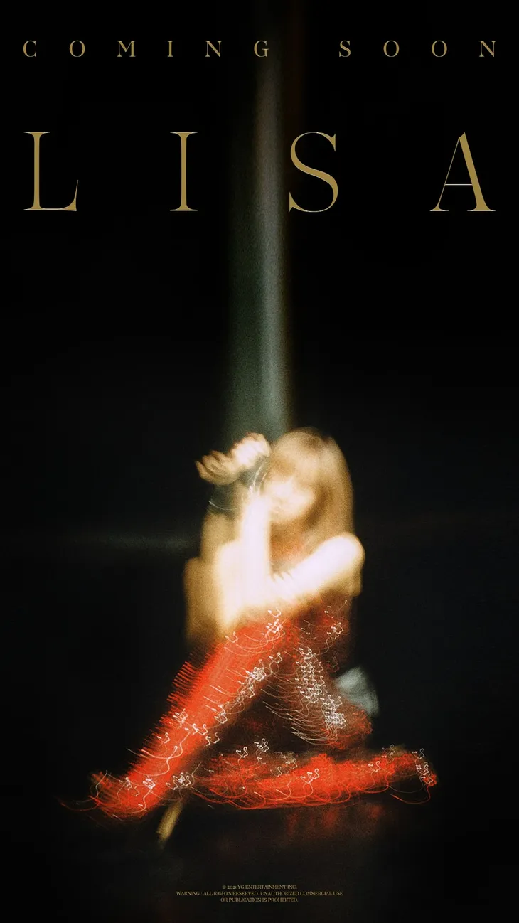 Lisa (BLACKPINK) bất ngờ tung poster, đã sẵn sàng solo - Ảnh 1. Lisa (BLACKPINK) bất ngờ tung poster, đã sẵn sàng solo - Ảnh 1.