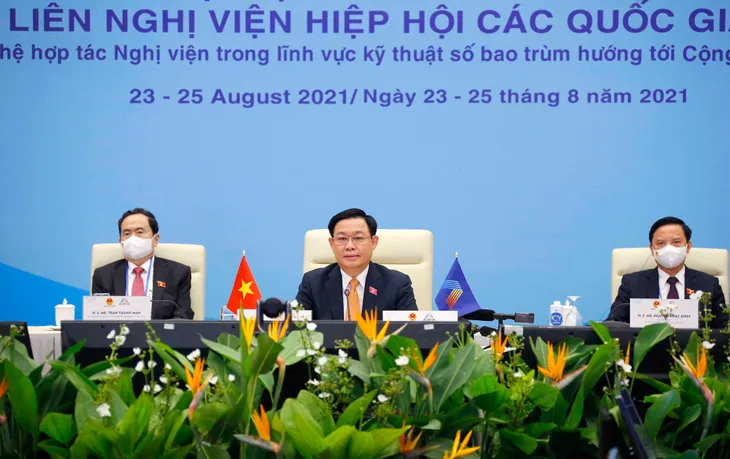 Chủ tịch Quốc hội kêu gọi tinh thần đoàn kết, trách nhiệm chung của AIPA trong kiểm soát COVID-19 - Ảnh 3. Chủ tịch Quốc hội kêu gọi tinh thần đoàn kết, trách nhiệm chung của AIPA trong kiểm soát COVID-19 - Ảnh 3.