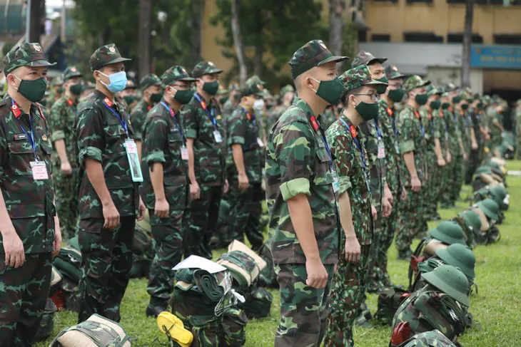 Học viện Quân y xuất quân hỗ trợ TP Hồ Chí Minh và các tỉnh phía Nam chống dịch COVID-19 - Ảnh 3. Học viện Quân y xuất quân hỗ trợ TP Hồ Chí Minh và các tỉnh phía Nam chống dịch COVID-19 - Ảnh 3.