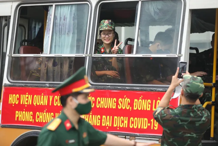 Học viện Quân y xuất quân hỗ trợ TP Hồ Chí Minh và các tỉnh phía Nam chống dịch COVID-19 - Ảnh 8. Học viện Quân y xuất quân hỗ trợ TP Hồ Chí Minh và các tỉnh phía Nam chống dịch COVID-19 - Ảnh 8.