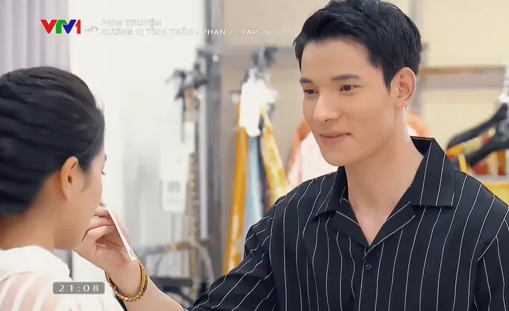Hương vị tình thân phần 2 - Tập 20: Sợ bạn gái cũ trả thù Nam, Long dùng tiền mua chuộc Nga - Ảnh 4. Hương vị tình thân phần 2 - Tập 20: Sợ bạn gái cũ trả thù Nam, Long dùng tiền mua chuộc Nga - Ảnh 4.