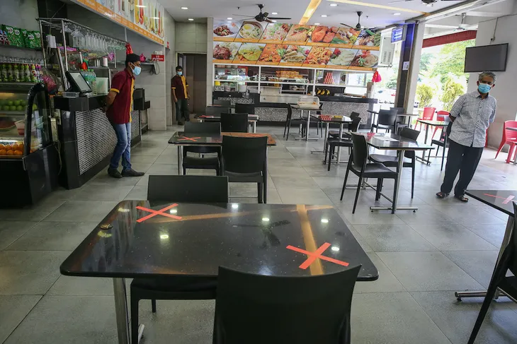 Malaysia: Các nhà hàng chưa muốn mở cửa trở lại do lo ngại dịch COVID-19 - Ảnh 1. Malaysia: Các nhà hàng chưa muốn mở cửa trở lại do lo ngại dịch COVID-19 - Ảnh 1.