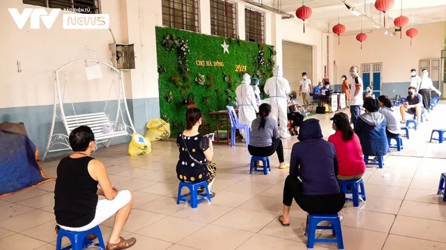 Hà Nội tạm đóng cửa chợ Hà Đông vì liên quan đến ca mắc COVID-19 - Ảnh 2. Hà Nội tạm đóng cửa chợ Hà Đông vì liên quan đến ca mắc COVID-19 - Ảnh 2.